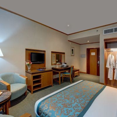 標準雙人房， 1 張特大床 金色鬱金香阿爾巴沙酒店優惠