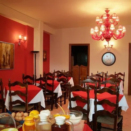 Hotel Varonos