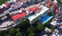 Hotel Paseo de La Presa