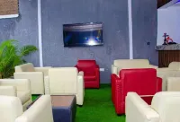Elegant Suites by Golden Bide Jos