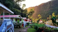 Chez Ophelia Cottage Apartments โรงแรมใน