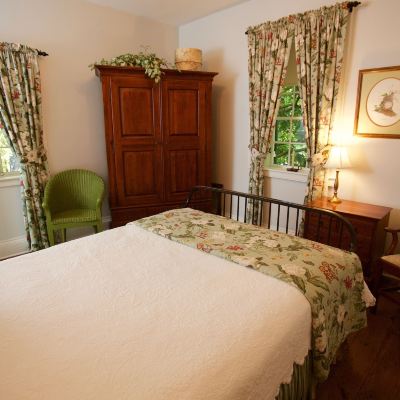 Room (203 Lucinda Blum Zevely) The Zevely Inn Promo Code
