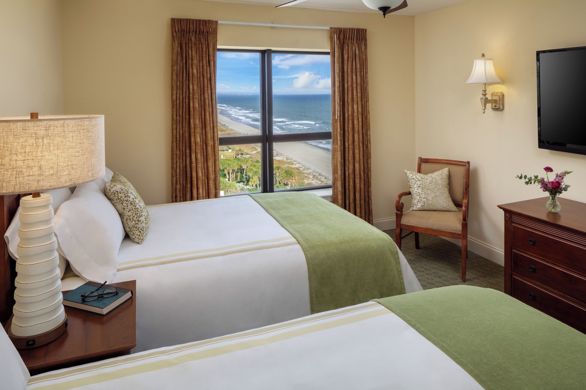 Island Vista Resort三卧室角落套房