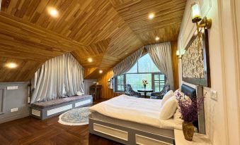 Tree of Life Lakeside Cottage, Srinagar - Housity