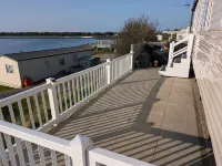 The Seaflower - With Lake Views
