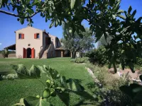 Orte Villa for 8 with Parking Hotels in Orte