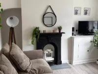 Cottage - Sleeps 4 - Pets Ok - Garden - Parking Hotels in Middlewich