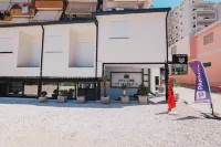 Mega Hostel Hotels in 