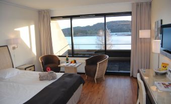 Farsund Fjordhotel - Housity