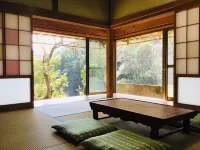 Old Guest House / Sleeping Fox