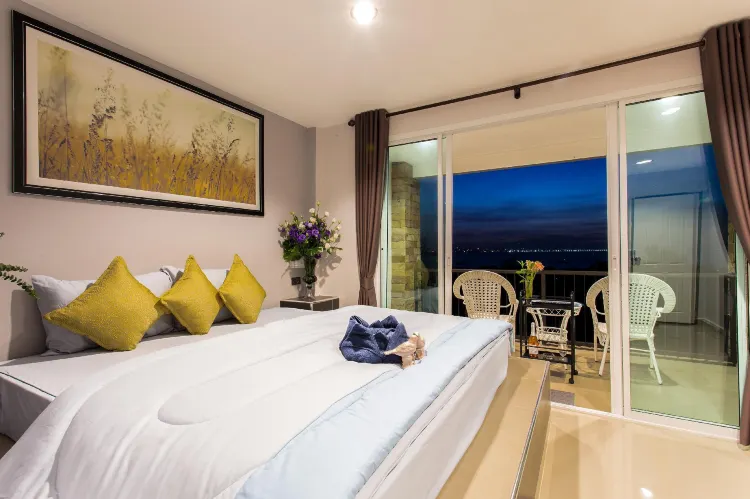 ห้องคลับพร้อมวิวทะเล