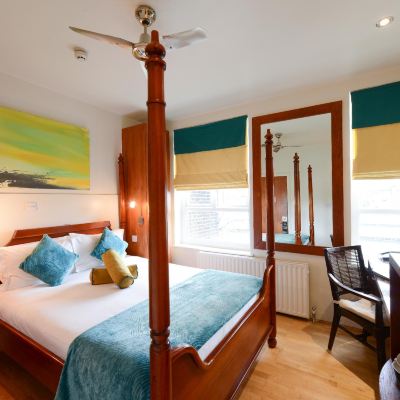 Four Poster Double Room