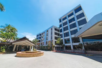 The Ritz Hotel at Garden Oases Hotele w: 