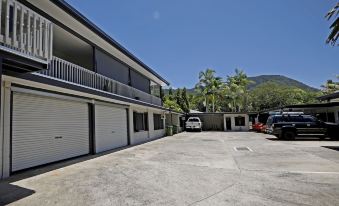 Rare! Modern Unit with Private Fenced Garden Close to the Beach PC5
