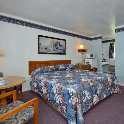 King Room-Smoking Laurel Park Inn Promo Code