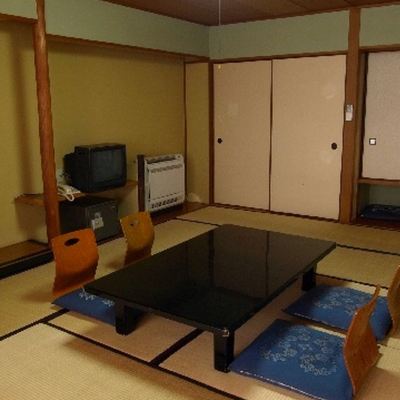 窓なし和室スタイルの部屋、下層階 ホテル龍登園 クーポン