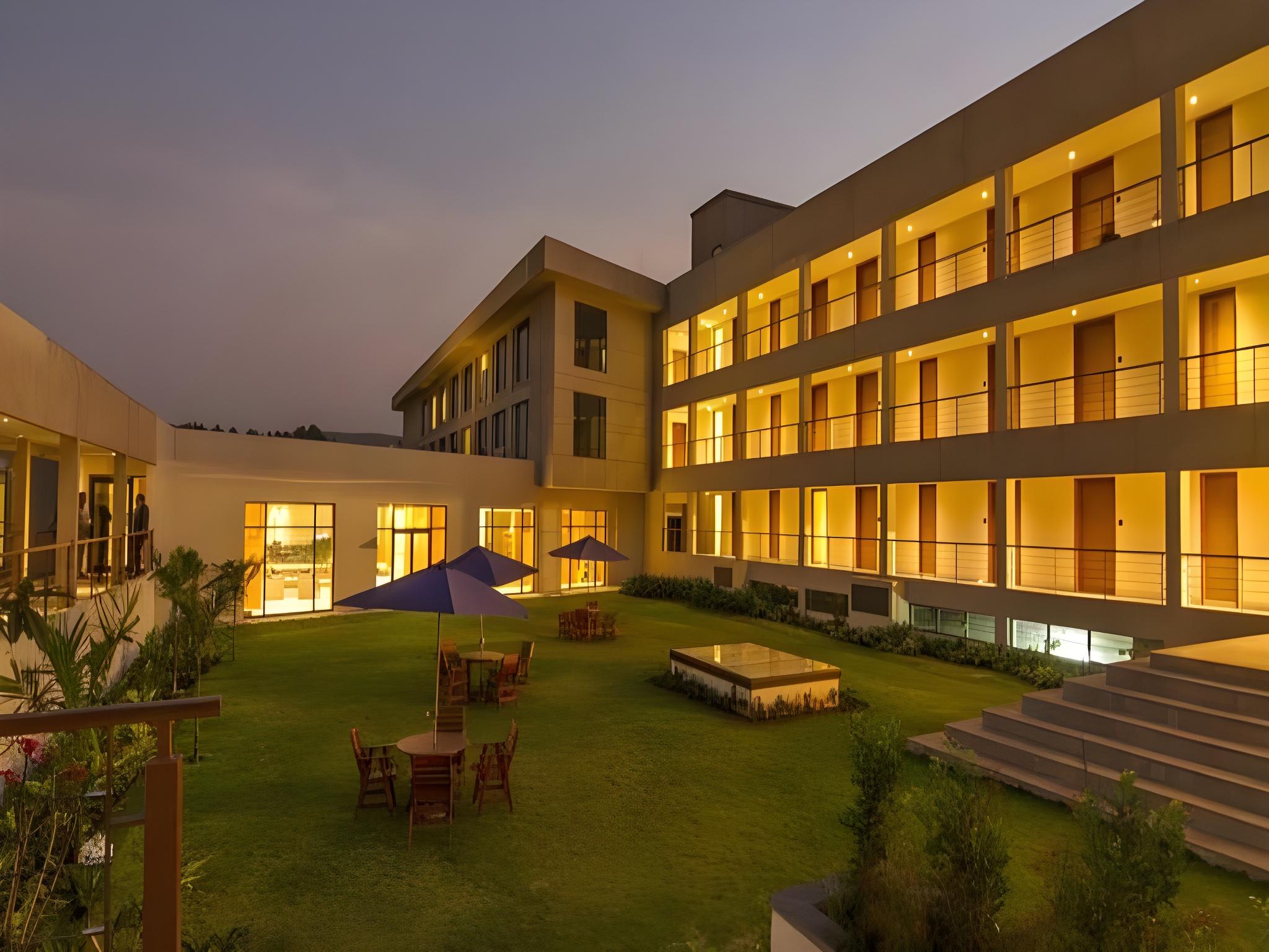 带露台的特大床间