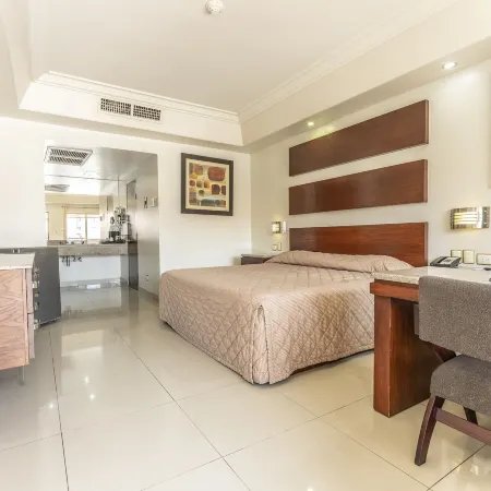 La Siesta Hotel