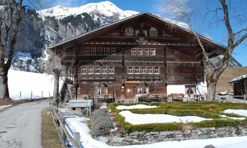 Waldhotel Doldenhorn