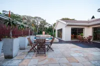 Africa Beach B&B Отели в г. 