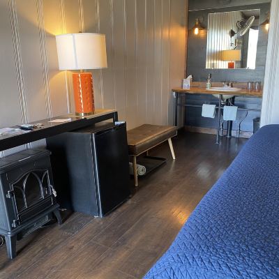 Deluxe Single Room, 1 King Bed, Mountain View Motel Soco Promo Code