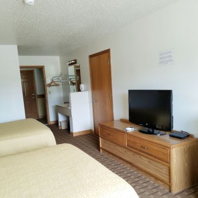 Standard Double Room with 2 Queen Beds Inn of The Pines Promo Code