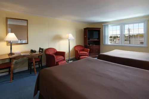 Cape Cod Harbor House Inn