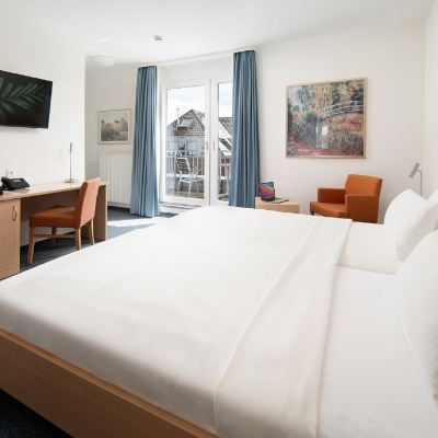 Deluxe Double Room, 1 King Bed, Balcony Johanniter Gästehaus Promo Code