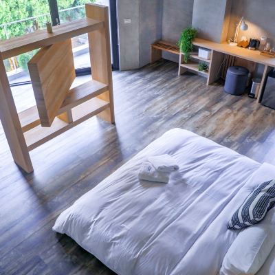 Deluxe Double Room (Madaru) Block House Promo Code