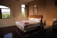 Cielito Lindo Suites Hotel di 