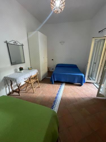 四人间（带浴室）