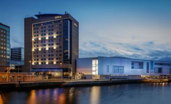 Hilton Belfast - Housity