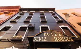 Deniz Houses