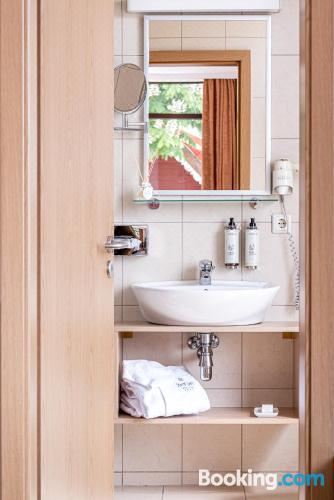 高级双床间，可使用温泉水疗