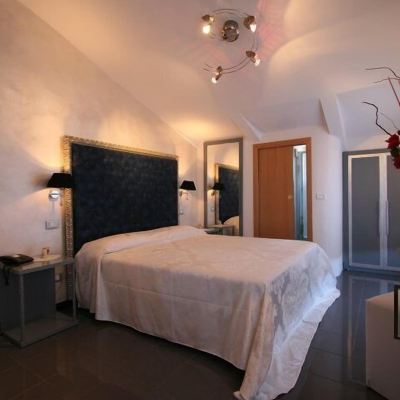 Standard Double Room Hotel La Meridiana Promo Code