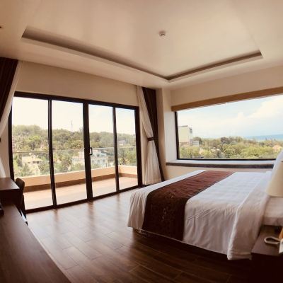 Deluxe Room with Balcony