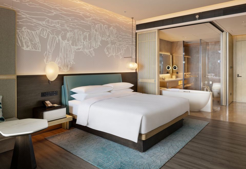 Qinhuangdao Marriott ResortDeluxe Sea View Balcony Double Bed Room \[Balcony Relaxation - Sunrise And Sunset\]