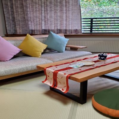 [Chic Modern]Twin + 8 Tatami Mat Japanese-Style Room, Japanese-Western Style Room 30㎡ [Japanese-Western Room] [Non-Smoking] 蔵王温泉・岩清水料理の宿　季の里 クーポン