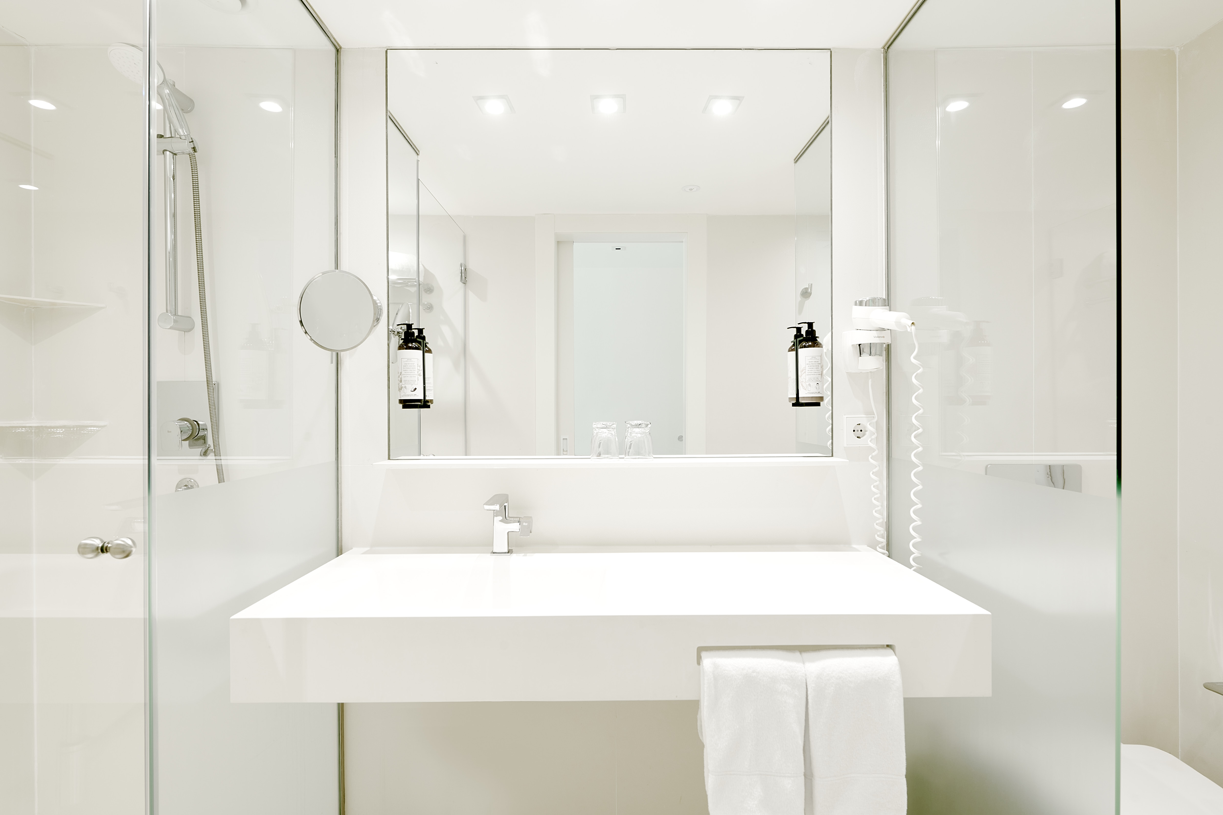 家庭房（2成人+2小童）