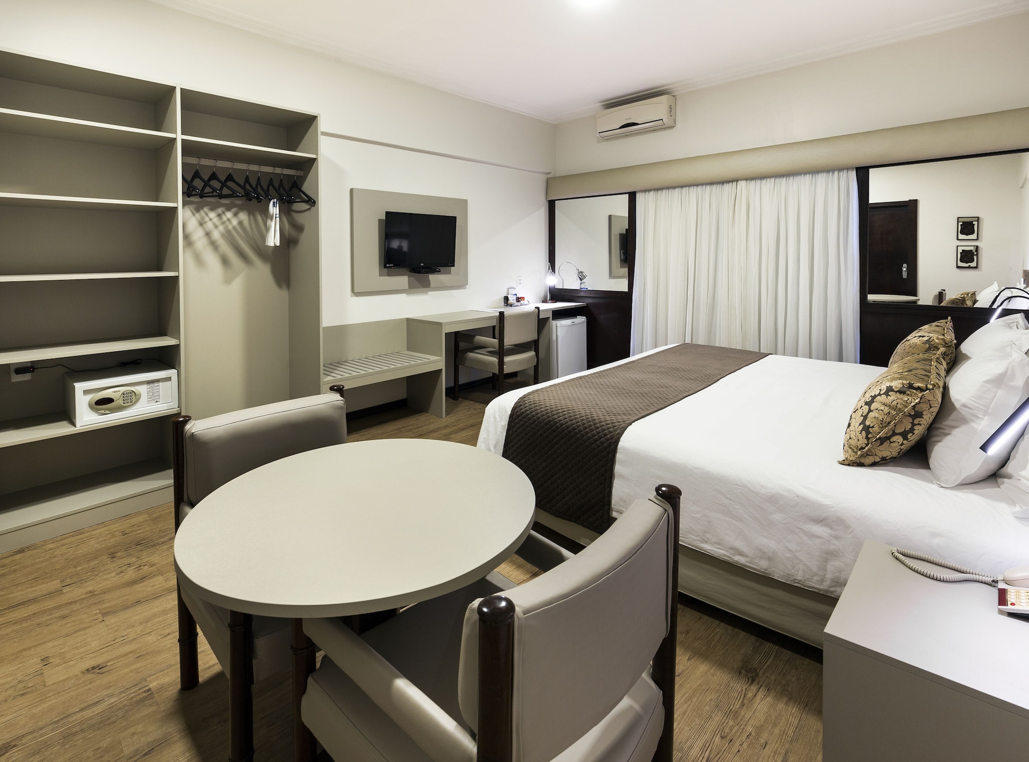 豪华房，1张卡萨尔床