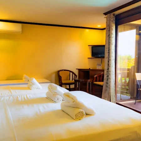 Las Palmas de San Jose Leisure Club Отели в г. Кагаян