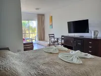 Brisas del Lago Apart y Hotel โรงแรมใน
