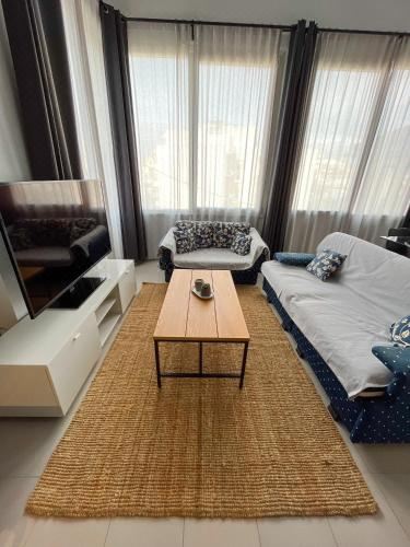 The Loft Project Center City F One-Bedroom Apartment