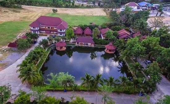 เรือนสำราญ รีสอร์ท
