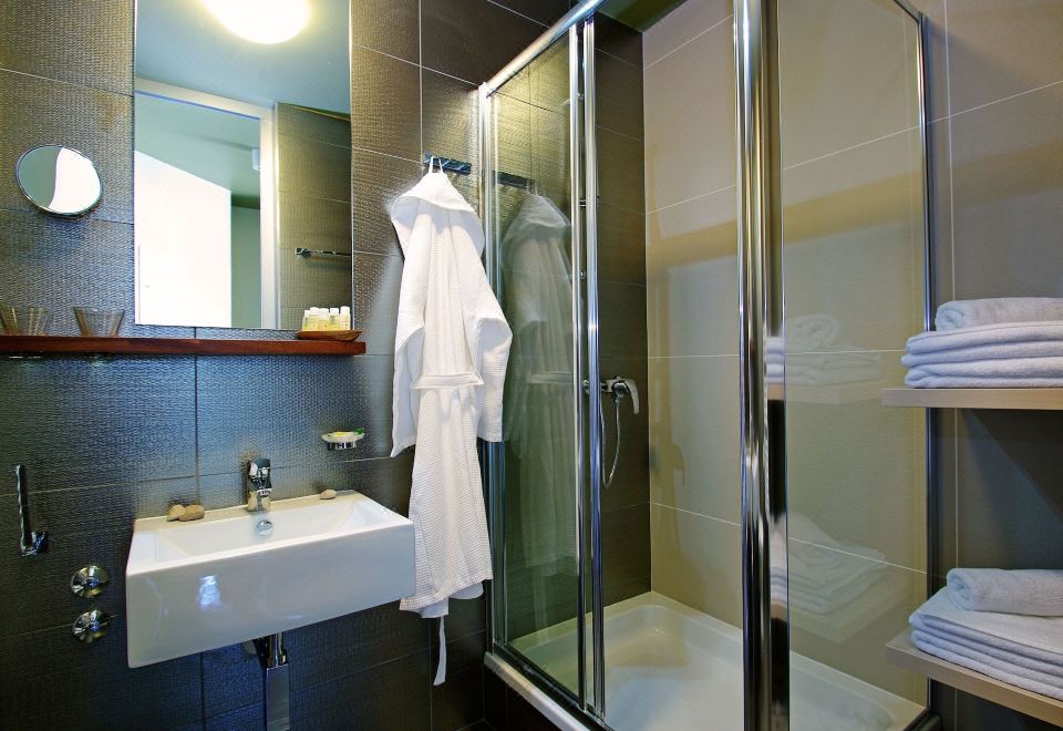 經濟雙人間 - 閣樓