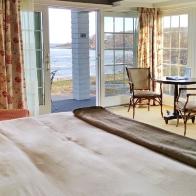 Oceanfront Corner King (Oceanview, Upper or Ground Floor) Stage Neck Inn Promo Code