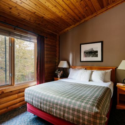 Deluxe Log Cabin Miette Mountain Cabins Promo Code