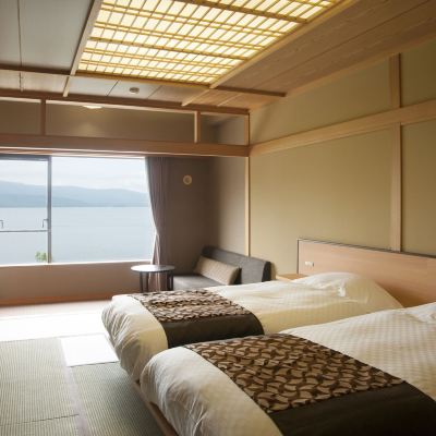 【ウイングス館】湖側 和室ツイン（禁煙） あかん遊久の里 鶴雅 クーポン