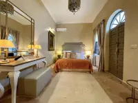 Riad Jona