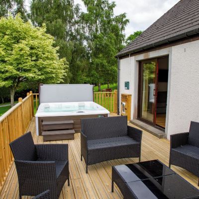 Hot Tub, Two Bedroom Apartment - No Pets Moness Resort Promo Code